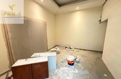 Apartment - 1 - 1 for rent in Al Nahyan - Abu Dhabi