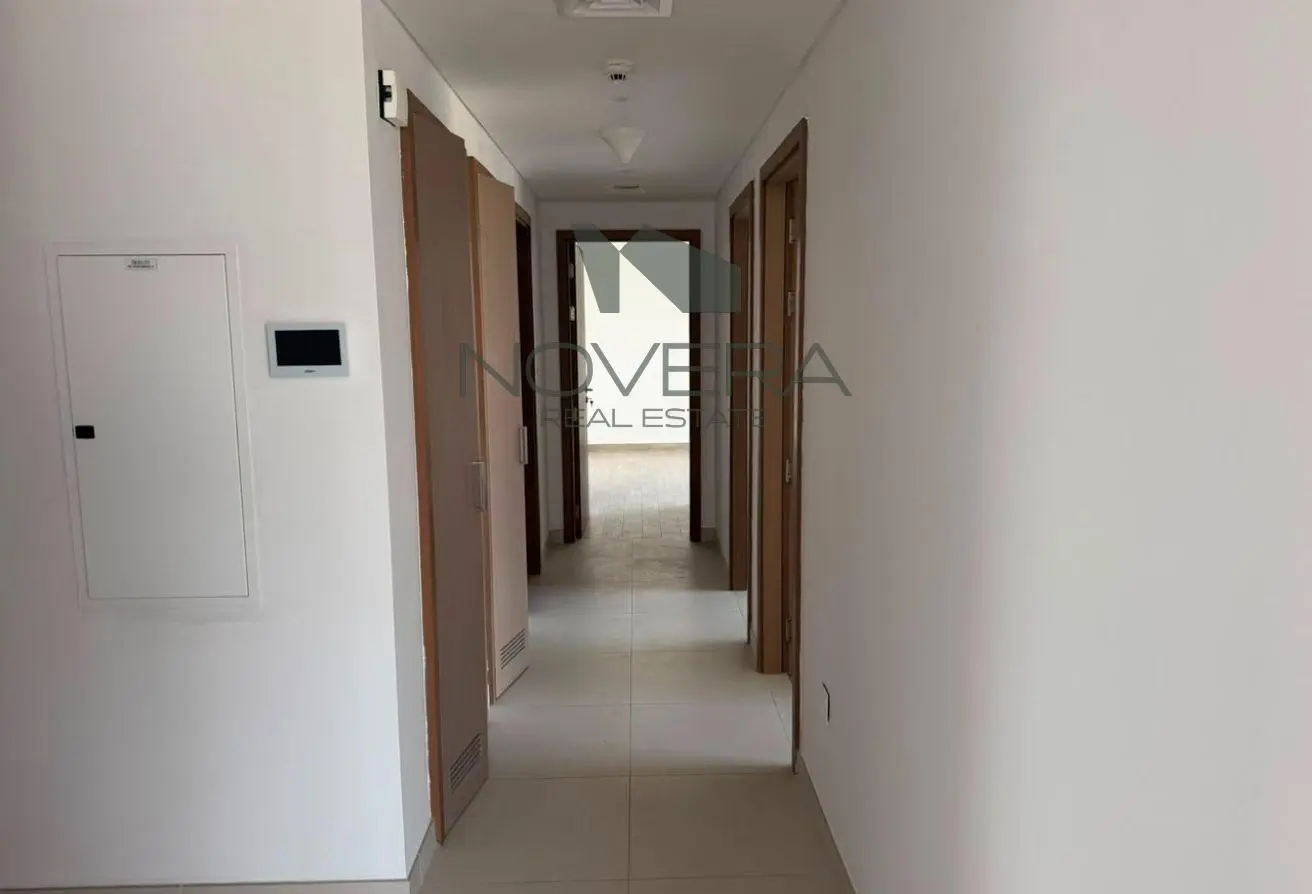 163233004 - Property Main Image