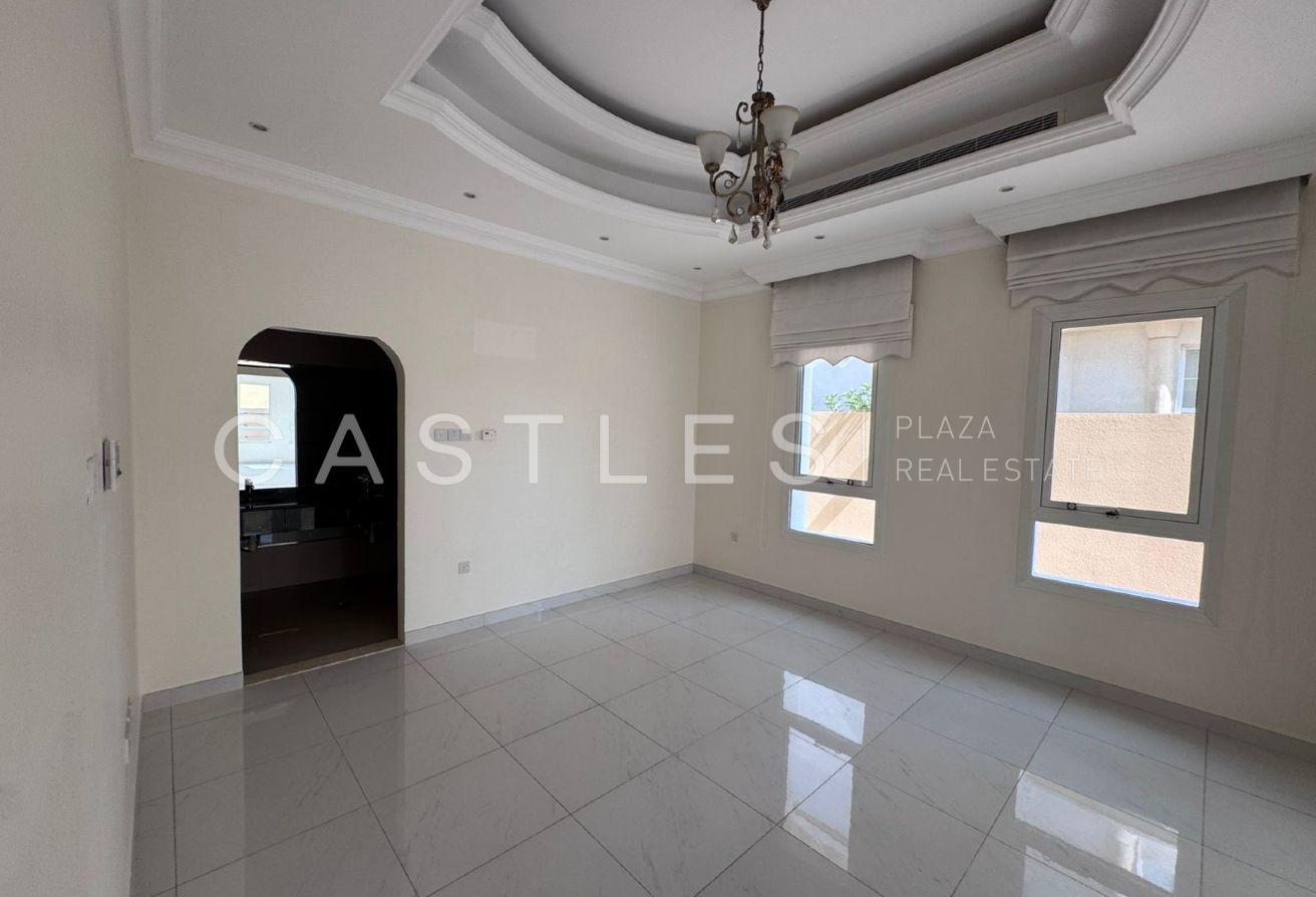 6 Bed I Independent Villa | Premium Living photo 9