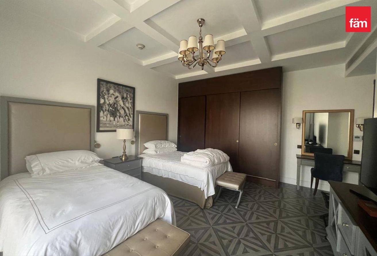 Furnished, Private pool | Luxurious photo 4