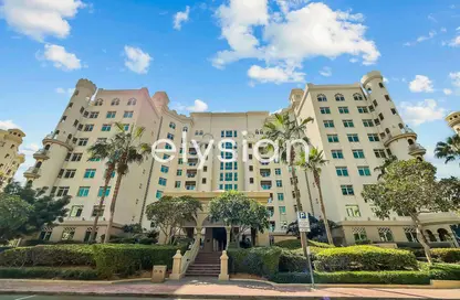 Apartment - 3 Bedrooms - 4 Bathrooms for rent in Abu Keibal - Shoreline Apartments - Palm Jumeirah - Dubai