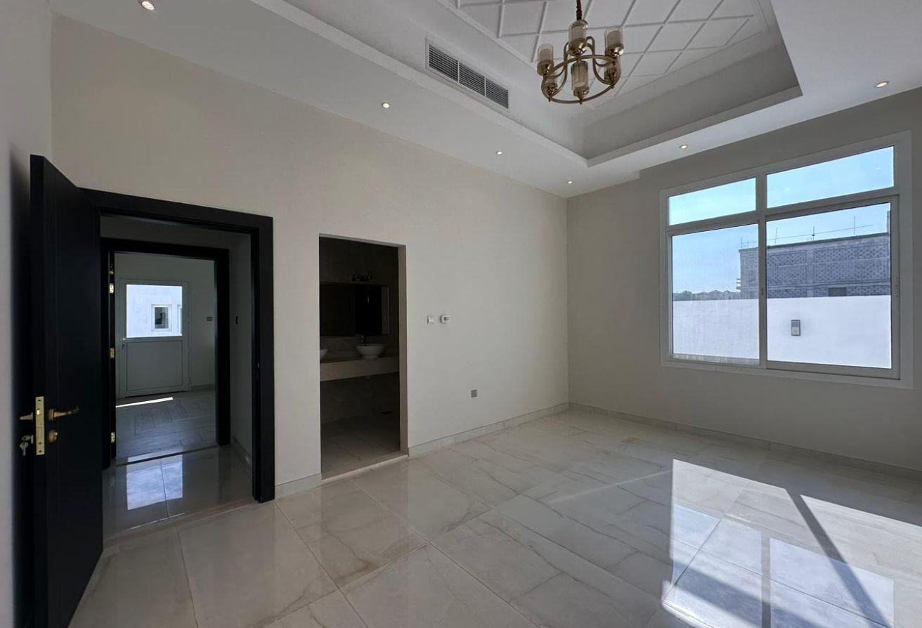 5 BED+MAID / LUXURY SPACIOUS VILLA / GARDEN & POOL photo 5