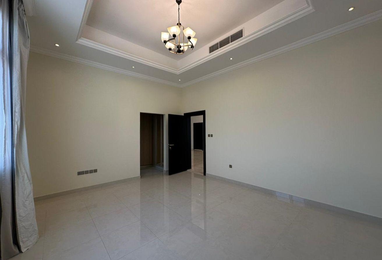 5 BED+MAID / LUXURY SPACIOUS VILLA / GARDEN & POOL photo 8