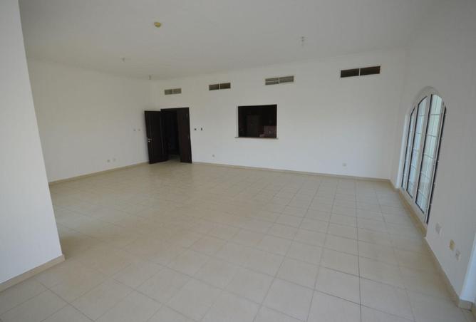 81936595 - Property Image 3