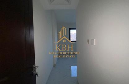 Apartment - 1 Bedroom - 1 Bathroom for rent in AlFalah - Muwaileh Commercial - Sharjah