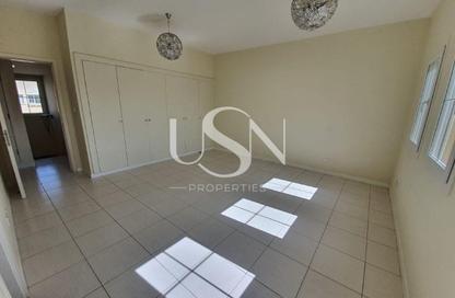 Villa - 3 Bedrooms - 3 Bathrooms for rent in Springs 15 - The Springs - Dubai
