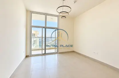 شقة - غرفة نوم - 2 حمامات للايجار في عزيزي بلازا - الفرجان - دبي
