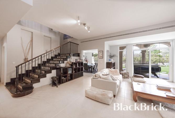 138749770 - Property Image 2