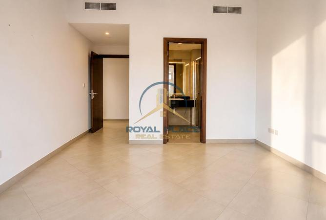 128384037 - Property Image 3