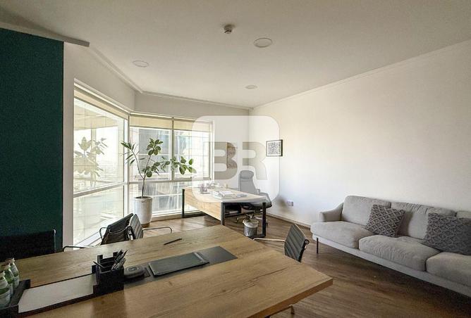 74258046 - Property Image 2