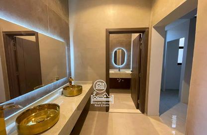 Villa - 4 Bedrooms - 6 Bathrooms for rent in Zayed City (Khalifa City C) - Khalifa City - Abu Dhabi