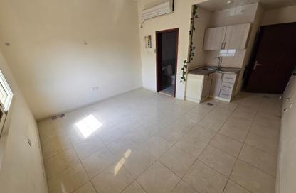 Apartment - Studio - 1 Bathroom for rent in Muwailih Building - Muwaileh - Sharjah