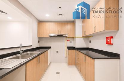 Apartment - 2 Bedrooms - 3 Bathrooms for rent in Bayt Al Muraqqabat 03 - Al Muraqqabat - Deira - Dubai