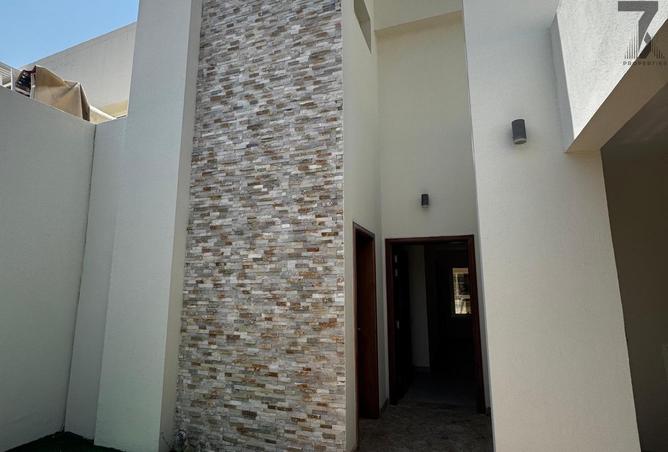 90918733 - Property Image 3
