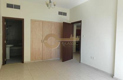 Apartment - 1 - 2 for sale in Building IC1-EMR-10 - Emirates Cluster - International City - Dubai