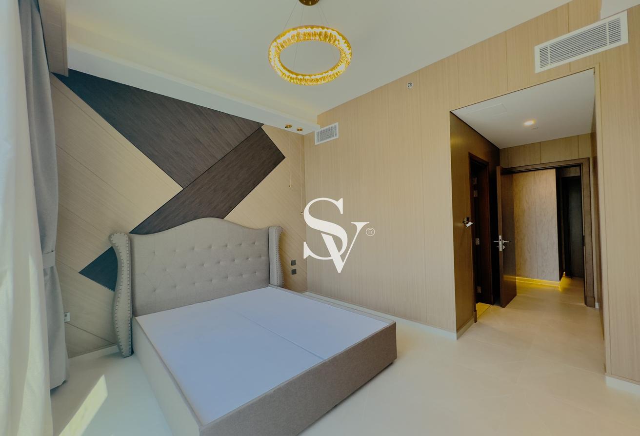 Fully Upgraded | Canal View | Vacant photo 7