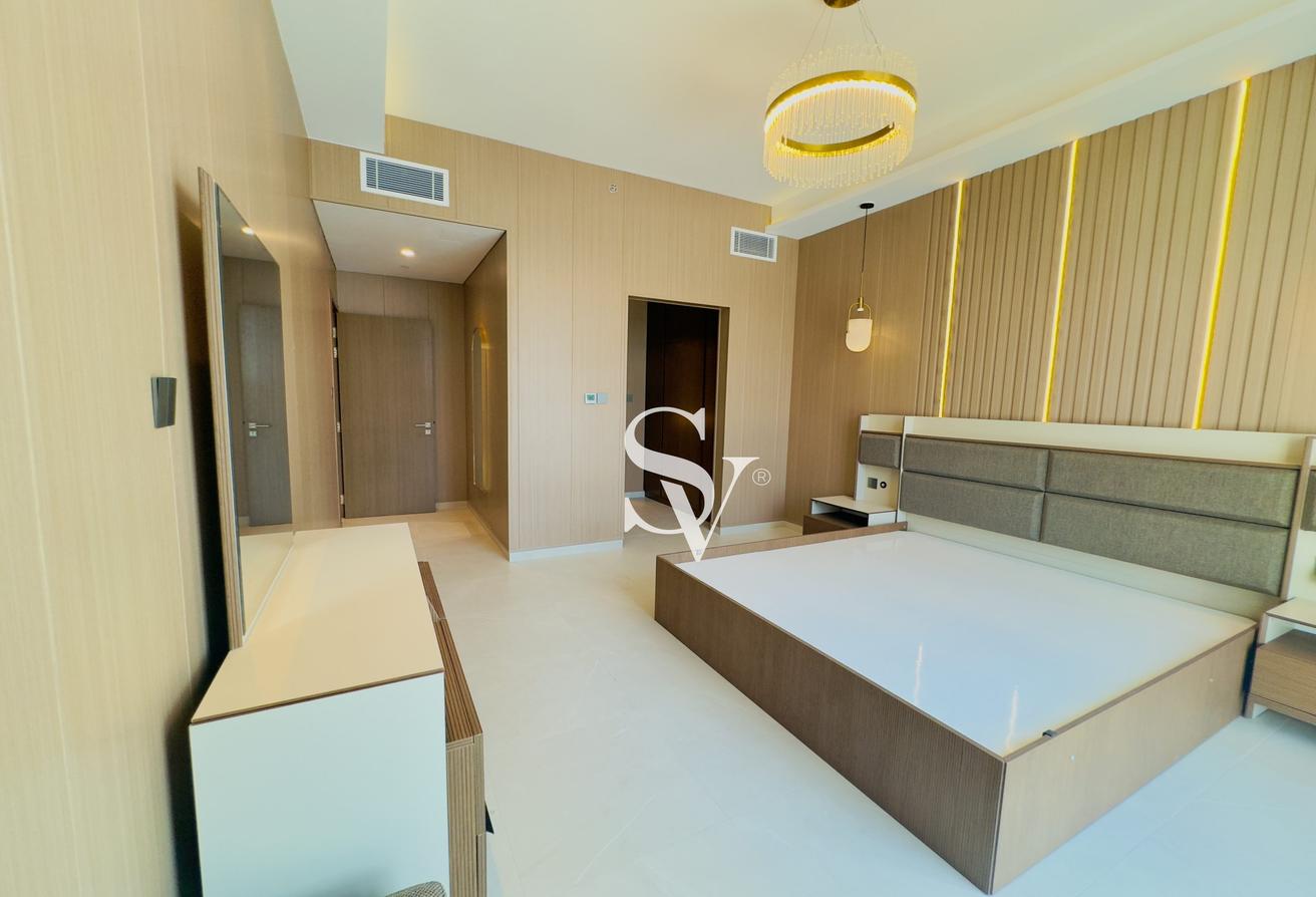 Fully Upgraded | Canal View | Vacant photo 10