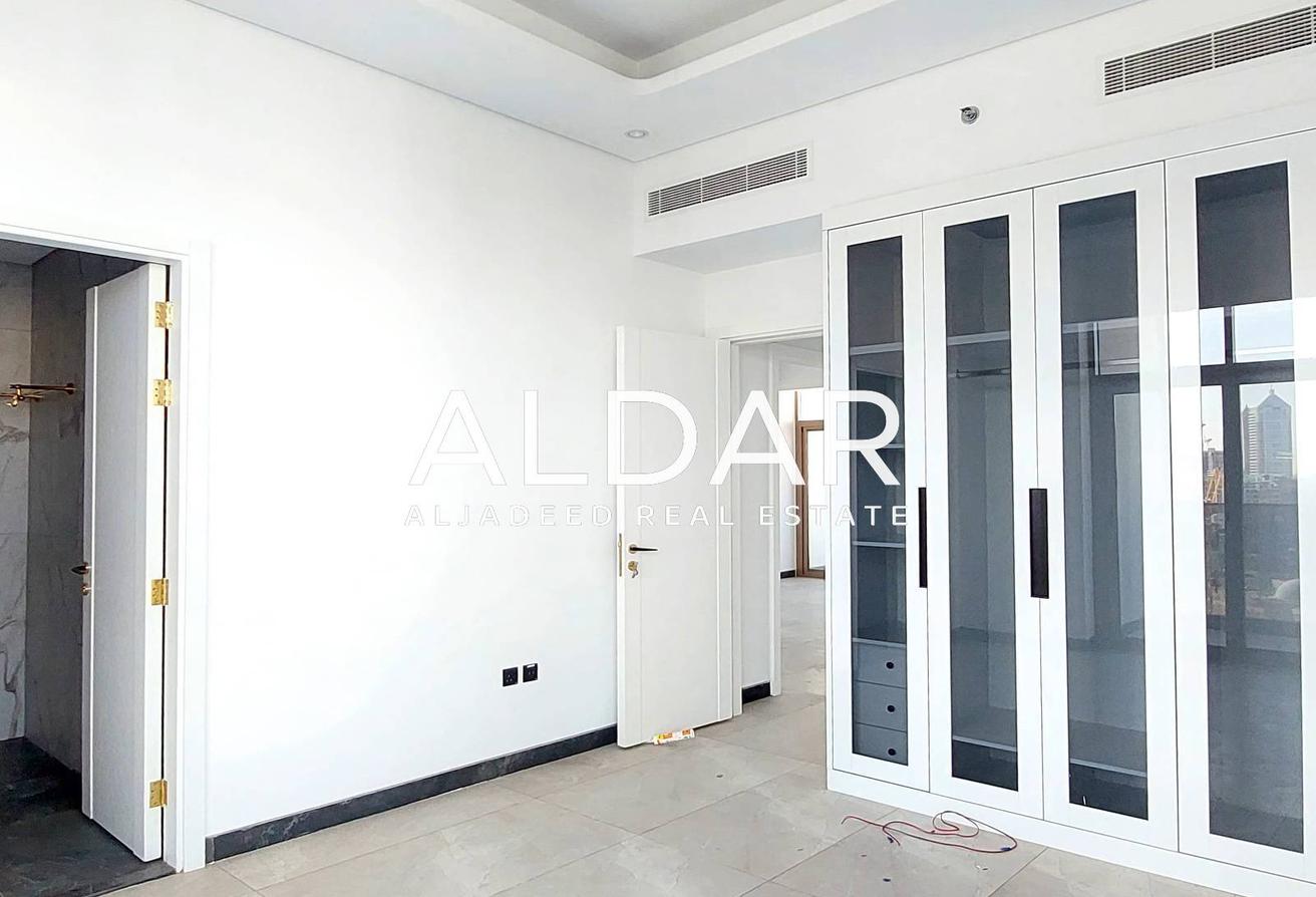 Spacious | Open View | Vacant | Well Maintained photo 5