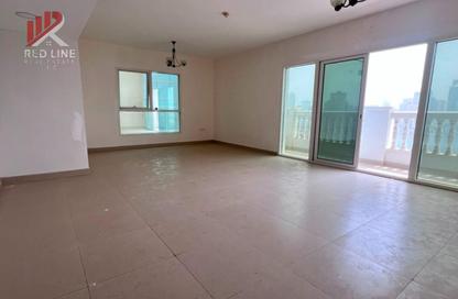 Apartment - 3 Bedrooms - 3 Bathrooms for rent in Salam Tower - Al Majaz 1 - Al Majaz - Sharjah
