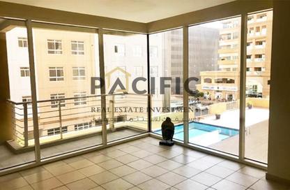 Apartment - 2 Bedrooms - 2 Bathrooms for rent in Green View 2 - Green View - Barsha Heights (Tecom) - Dubai