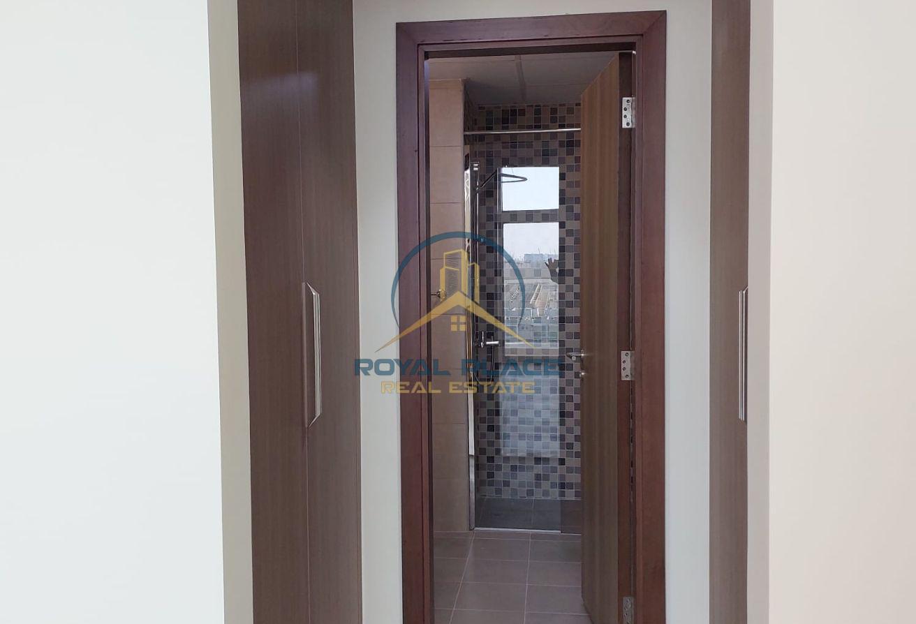 Bright & Spacious | Ready to Move | Best Price photo 6