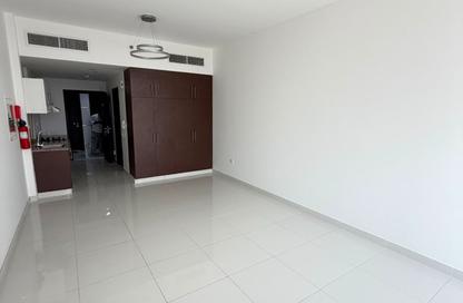 Apartment - Studio - 1 Bathroom for rent in Elwishy - Dubai Land Residence Complex - Dubai Apartment - Studio - 1 Bathroom for rent in Elwishy - Dubai Land Residence Complex - Dubai