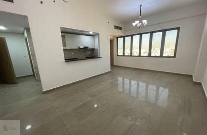 Apartment - Studio - 1 Bathroom for rent in Jumeirah Garden City - Al Satwa - Dubai