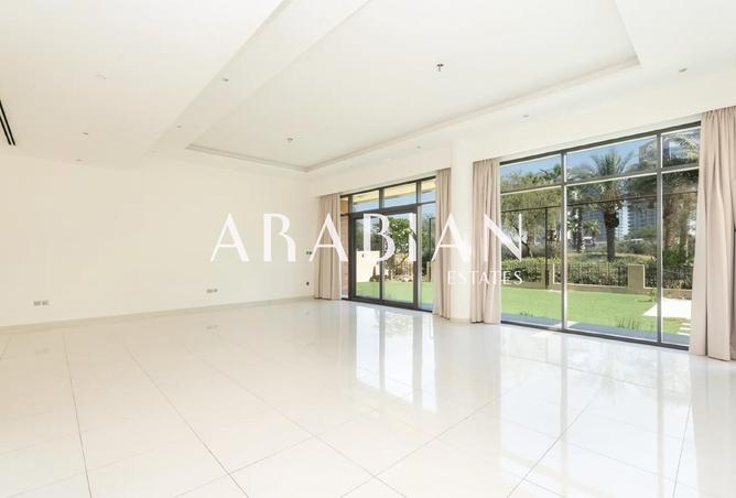 88738477 - Property Image 3