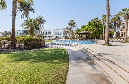 Villa - 4 - 5 for sale in Canal Cove Frond O - Canal Cove Villas - Palm Jumeirah - Dubai