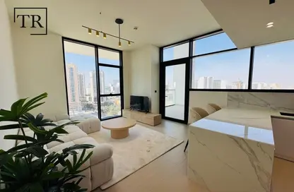 شقة - 2 غرف نوم - 2 حمامات للايجار في بن غاطي جارديني - منطقة 11 - قرية جميرا الدائرية - دبي