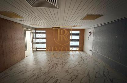 Office Space - Studio - 1 Bathroom for rent in NASA Building - Al Muraqqabat - Deira - Dubai