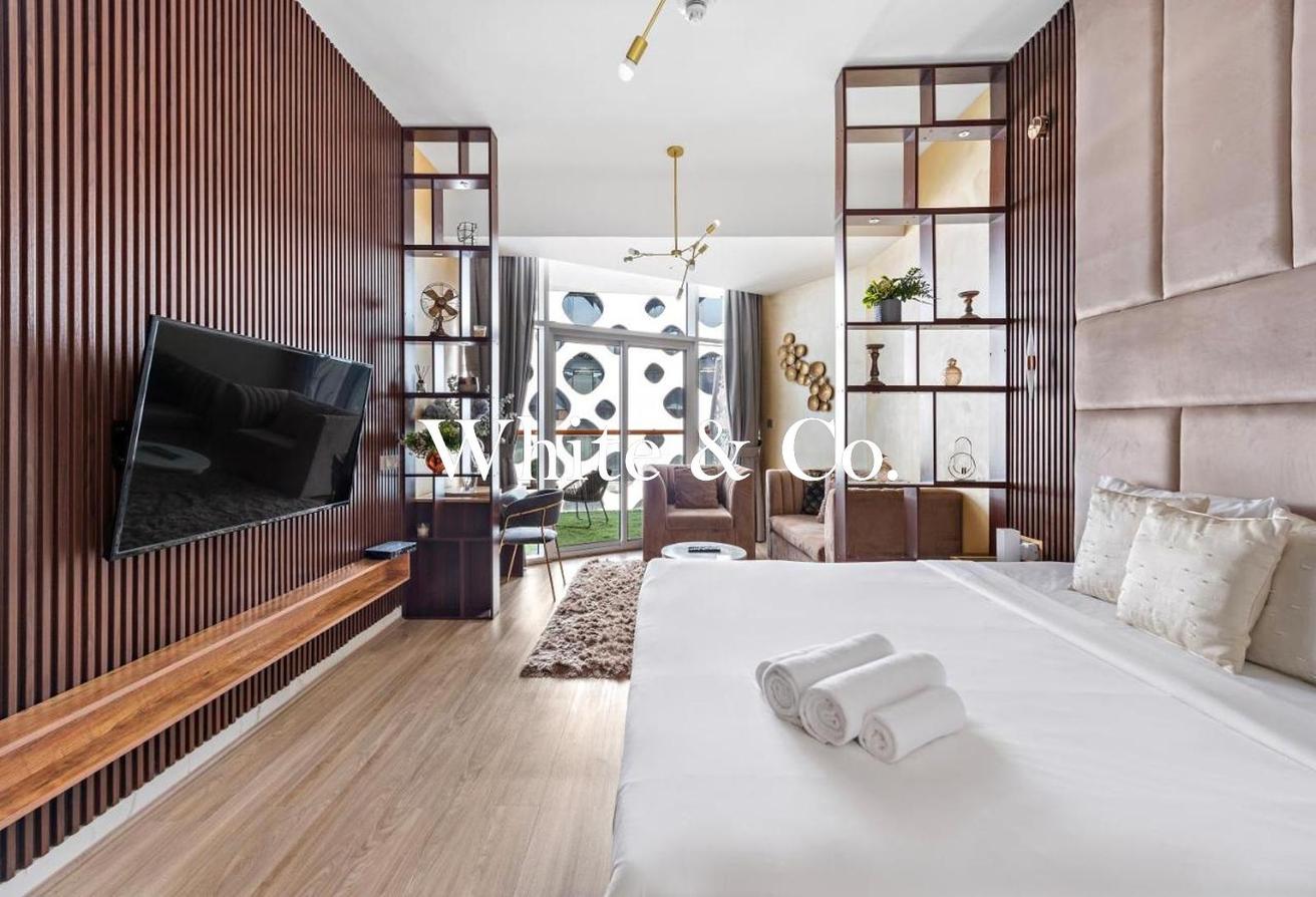 Burj View | Luxury Unit | Prime Location photo 9