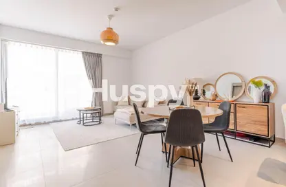 شقة - غرفة نوم - 2 حمامات للبيع في بلوبيل ريزيدنس - منطقة 11 - قرية جميرا الدائرية - دبي