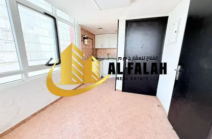شقة - 1 حمام للايجار في بو تينة - الشرق - الشارقة شقة - 1 حمام للايجار في بو تينة - الشرق - الشارقة