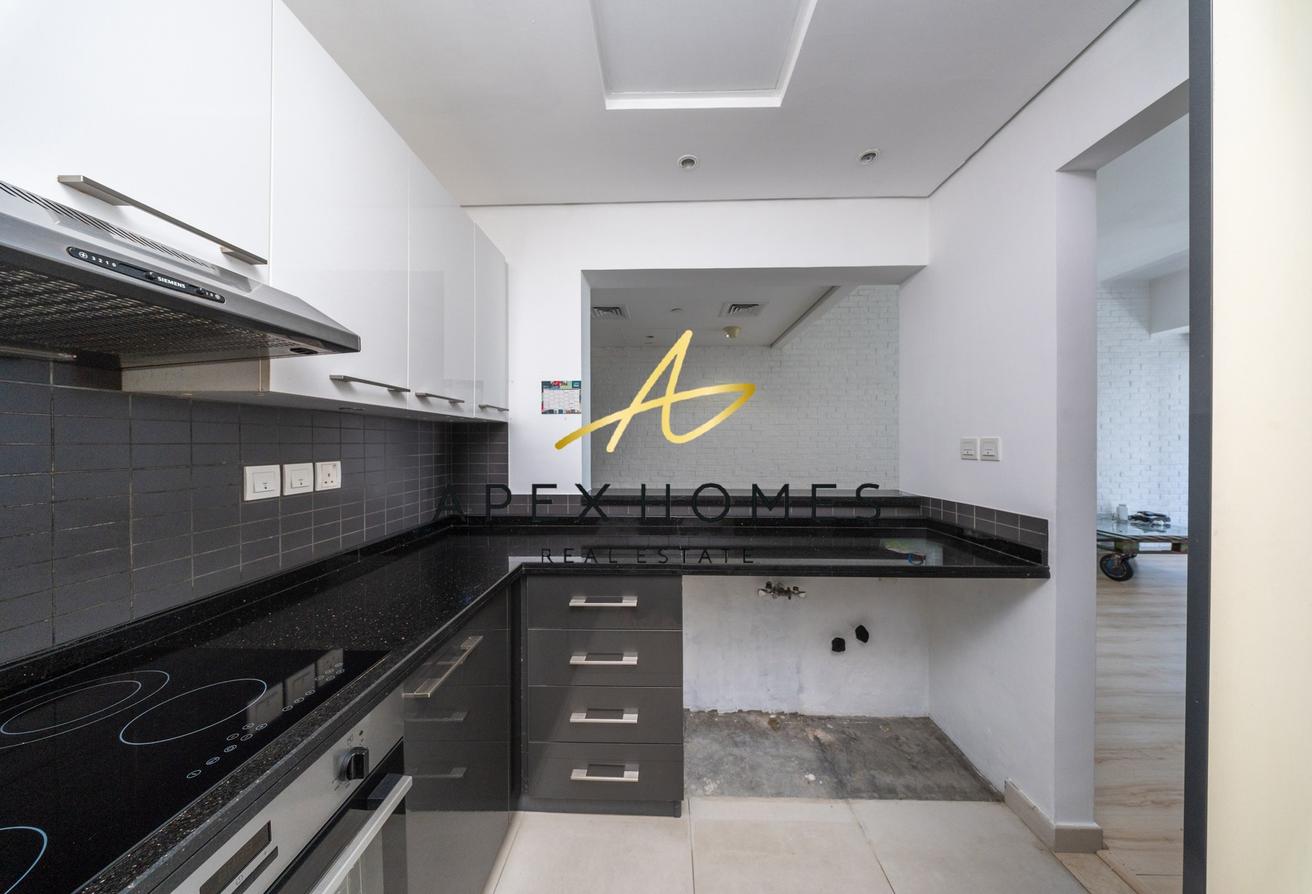 Upgraded| Marina View | Vacant| High Floor photo 10