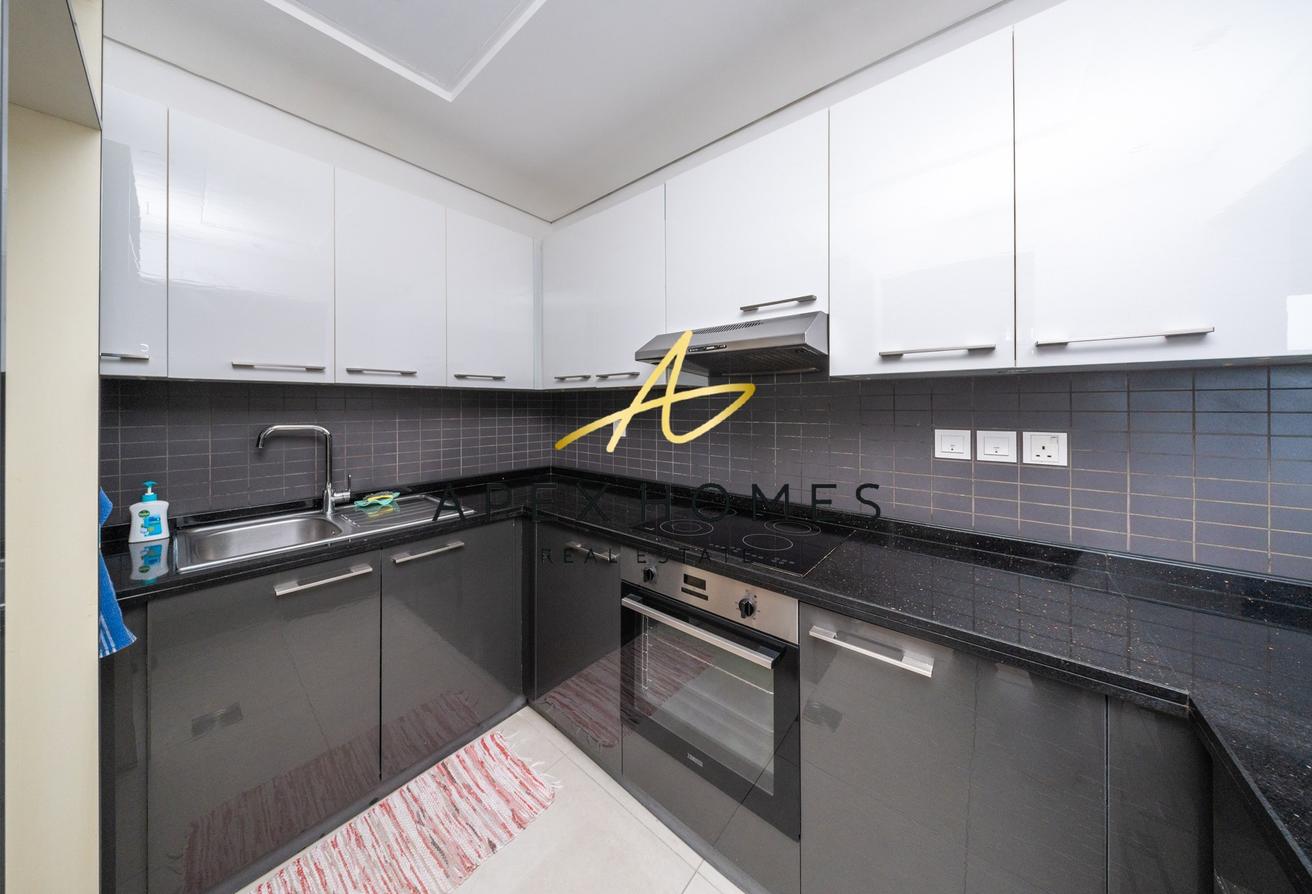 Upgraded| Marina View | Vacant| High Floor photo 9