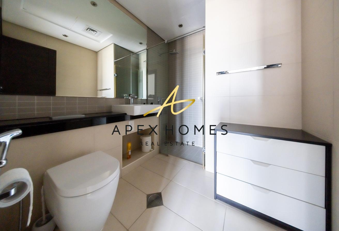 Upgraded| Marina View | Vacant| High Floor photo 11