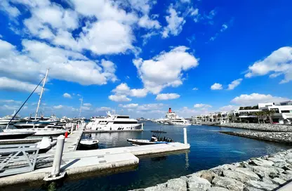 Apartment - 3 Bedrooms - 3 Bathrooms for rent in Seagate Building 2 - Seagate - Mina Rashid - Dubai