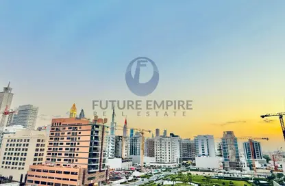 Apartment - 1 Bedroom - 2 Bathrooms for rent in Jumeirah Garden City - Al Satwa - Dubai
