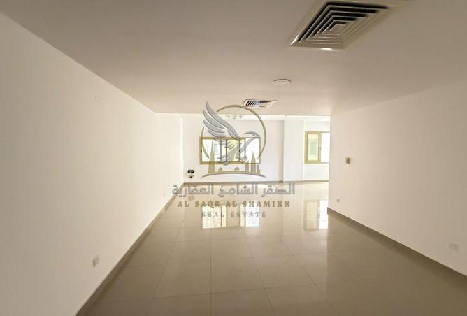 141930109 - Property Image 3