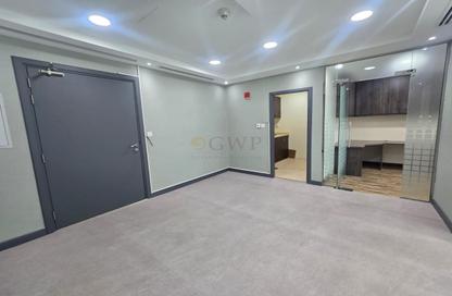 Office Space - Studio - 2 Bathrooms for rent in Churchill Executive Tower - Churchill Towers - Business Bay - Dubai