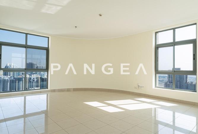 96953330 - Property Image 2