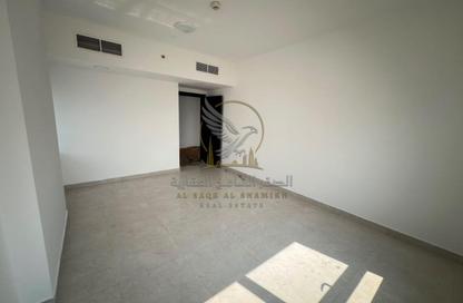Apartment - 3 - 3 for rent in Al Majaz 3 - Al Majaz - Sharjah Apartment - 3 - 3 for rent in Al Majaz 3 - Al Majaz - Sharjah
