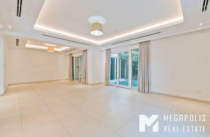 Villa - 3 - 4 for rent in Villa Lantana 1 - Villa Lantana - Dubai Science Park - Dubai