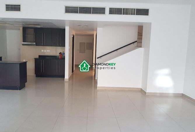 82804685 - Property Image 2