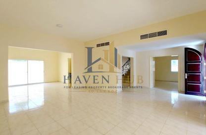 Villa - 3 Bedrooms - 4 Bathrooms for rent in Al Garhoud - Dubai Villa - 3 Bedrooms - 4 Bathrooms for rent in Al Garhoud - Dubai