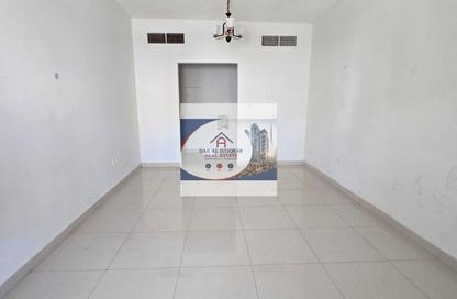 Apartment - 2 Bedrooms - 2 Bathrooms for rent in Al Qulaya'ah - Al Sharq - Sharjah