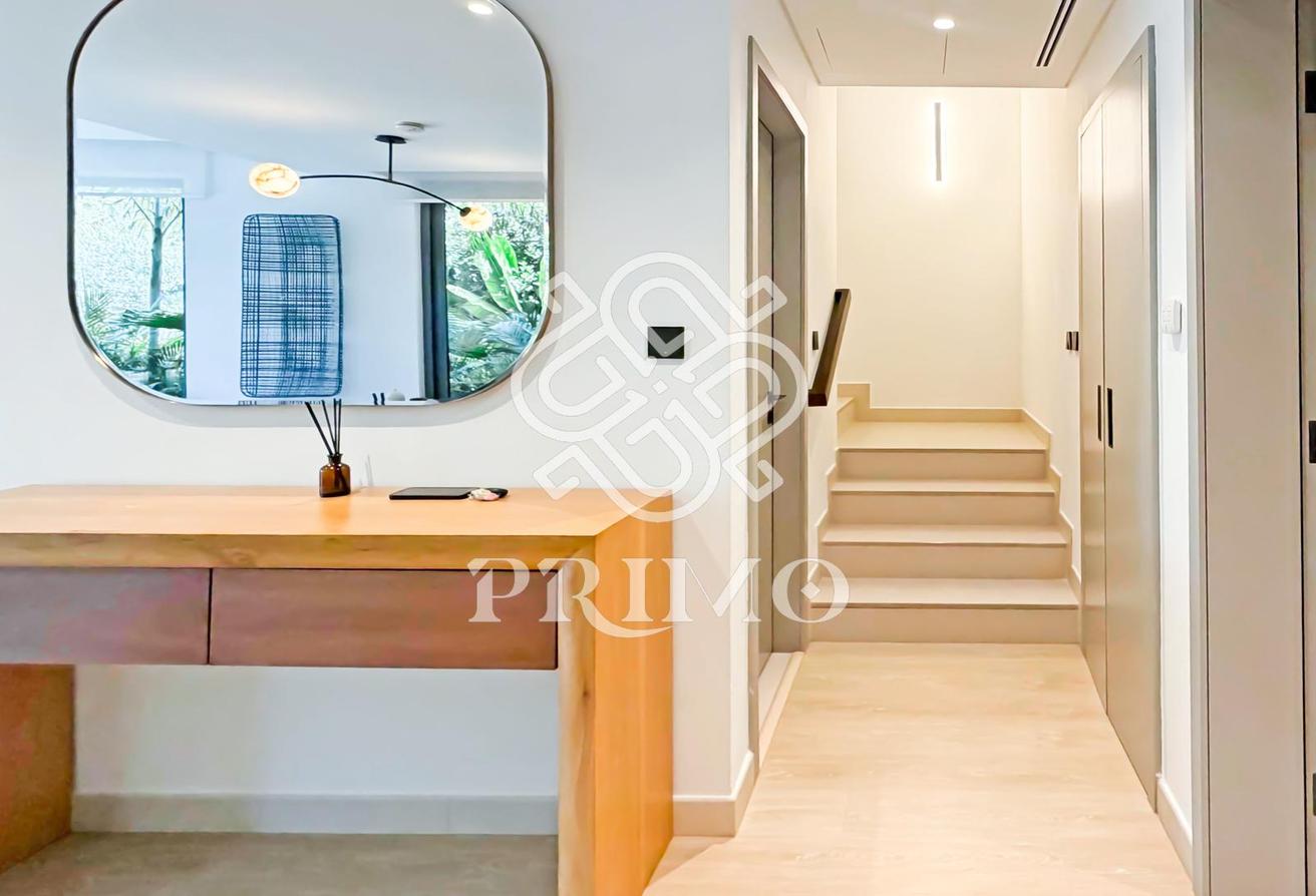 Stunning Upgraded 4BR | Single Row | Park View photo 5
