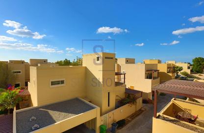 Villa - 4 - 5 for rent in Al Raha Gardens - Abu Dhabi Villa - 4 - 5 for rent in Al Raha Gardens - Abu Dhabi