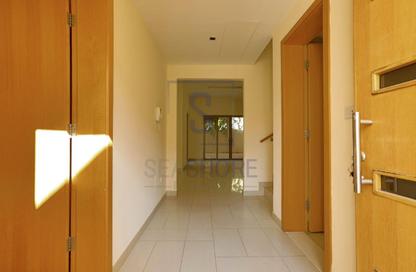 Villa - 4 - 5 for rent in Al Raha Gardens - Abu Dhabi